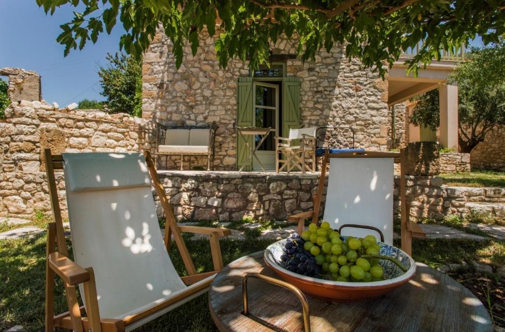Kyparissia Old Town Lodge With Amazing Sea View Exterior photo