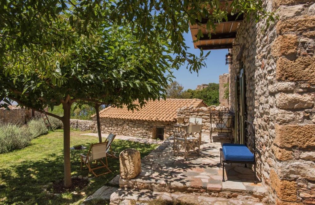Kyparissia Old Town Lodge With Amazing Sea View Exterior photo